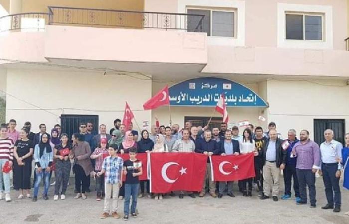 اعتصام في الكواشرة احتجاجًا على حرق علم تركيا