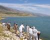 فريق من “اللبنانية” و”الليطاني” جمع عينات من بحيرة القرعون